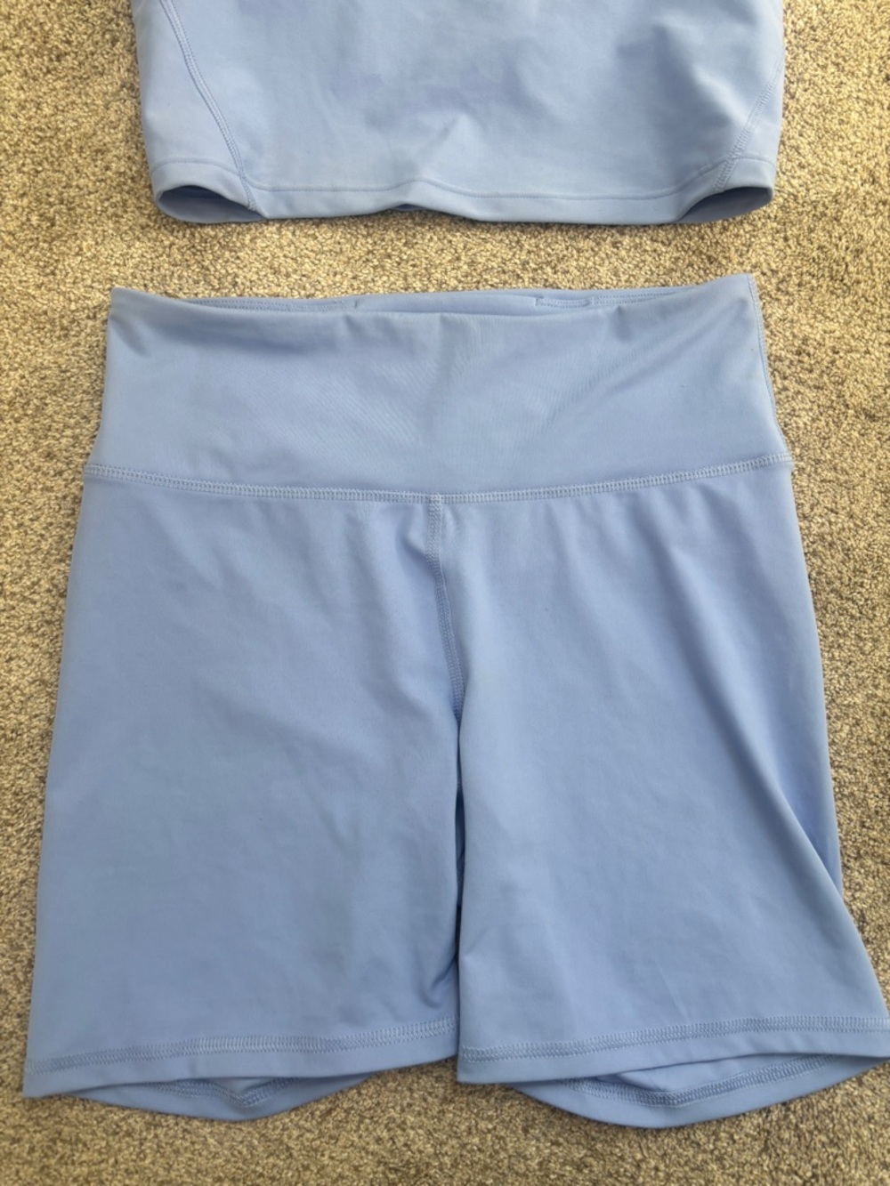 Old Navy Powersoft Go Dry Athletic Set Workout Set Biker Shorts Sports Bra M - Picture 2 of 9